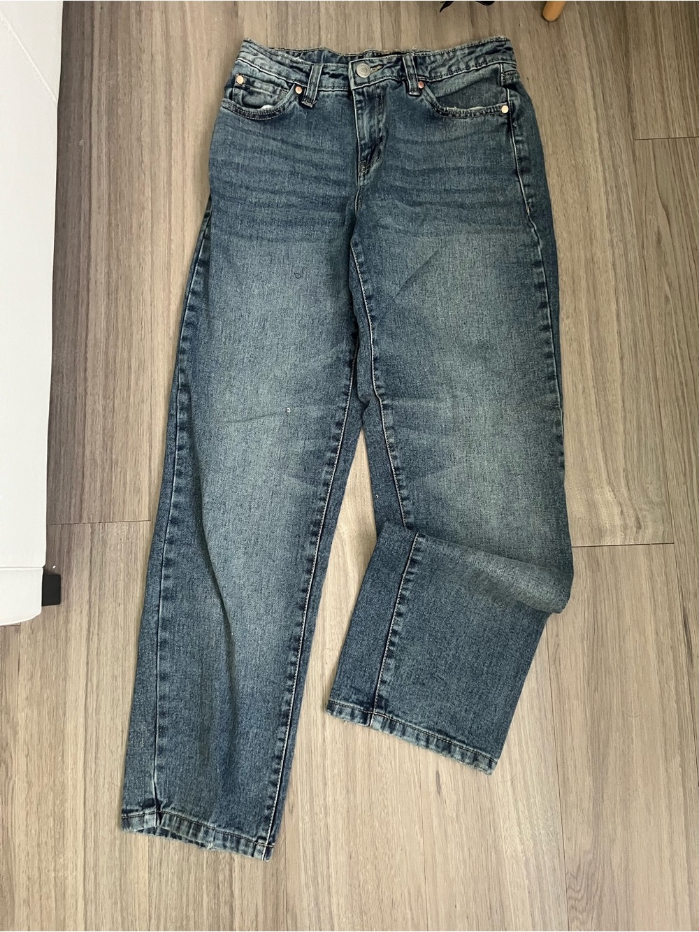 refuge Women’s Straight-Leg Jeans in Faded Blue Wash